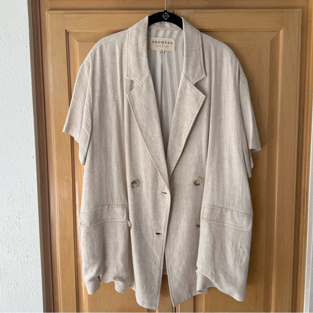 Promesa linen blend button top